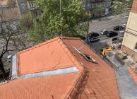 Felújított szakasz új kibúvóablakkal