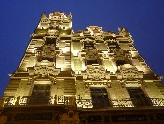 Ferenciek tere felőli homlokzat