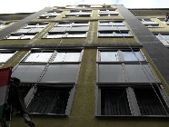 Mosás után vegyszeres kezelés a pókok távoltartására.